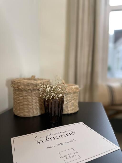 New Luxury For 2024 - Central Plymouth House - Sleeps 10 - Access To Plymouth Town - Close To The Barbican - Pets Welcome - Parking Available - By Luxe Living By Sophia ภายนอก รูปภาพ