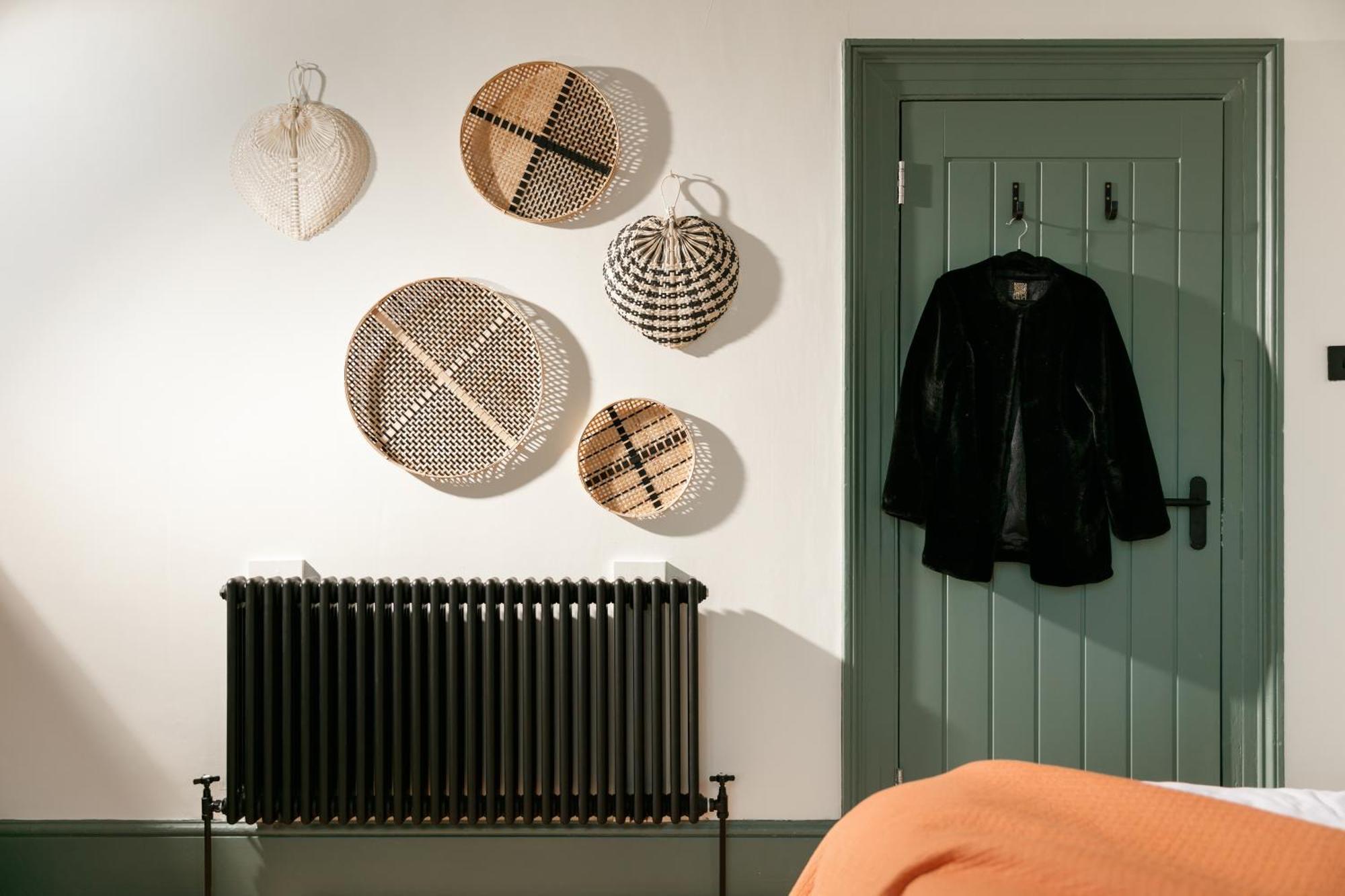 New Luxury For 2024 - Central Plymouth House - Sleeps 10 - Access To Plymouth Town - Close To The Barbican - Pets Welcome - Parking Available - By Luxe Living By Sophia ภายนอก รูปภาพ
