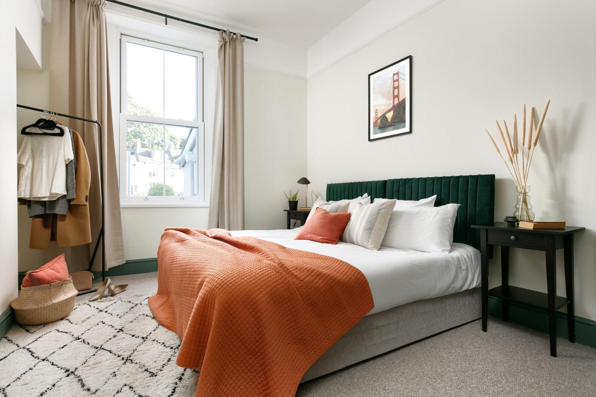 New Luxury For 2024 - Central Plymouth House - Sleeps 10 - Access To Plymouth Town - Close To The Barbican - Pets Welcome - Parking Available - By Luxe Living By Sophia ภายนอก รูปภาพ