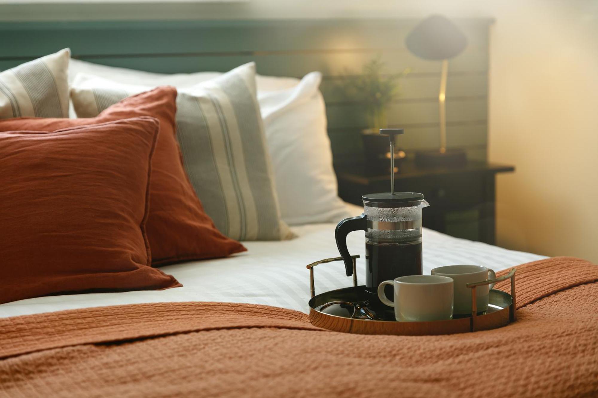 New Luxury For 2024 - Central Plymouth House - Sleeps 10 - Access To Plymouth Town - Close To The Barbican - Pets Welcome - Parking Available - By Luxe Living By Sophia ภายนอก รูปภาพ